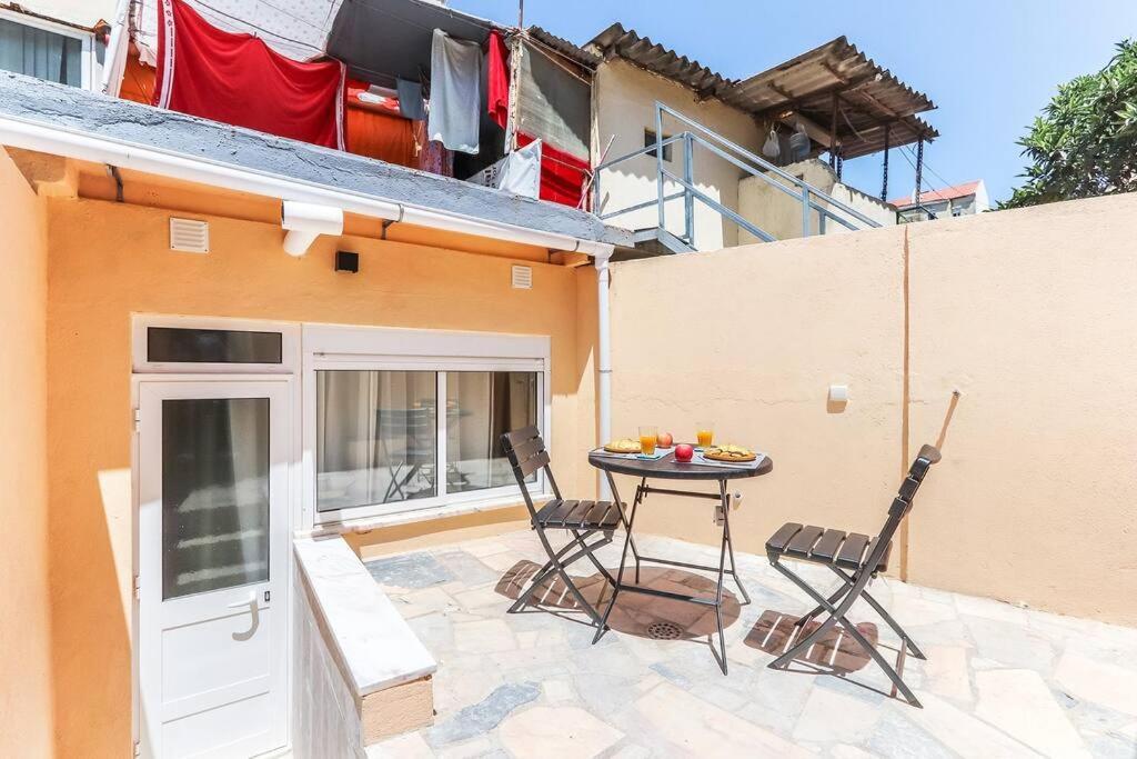 Vita Portucale ! Bright Campo Ourique W/ Terrace Lisbon Exterior photo